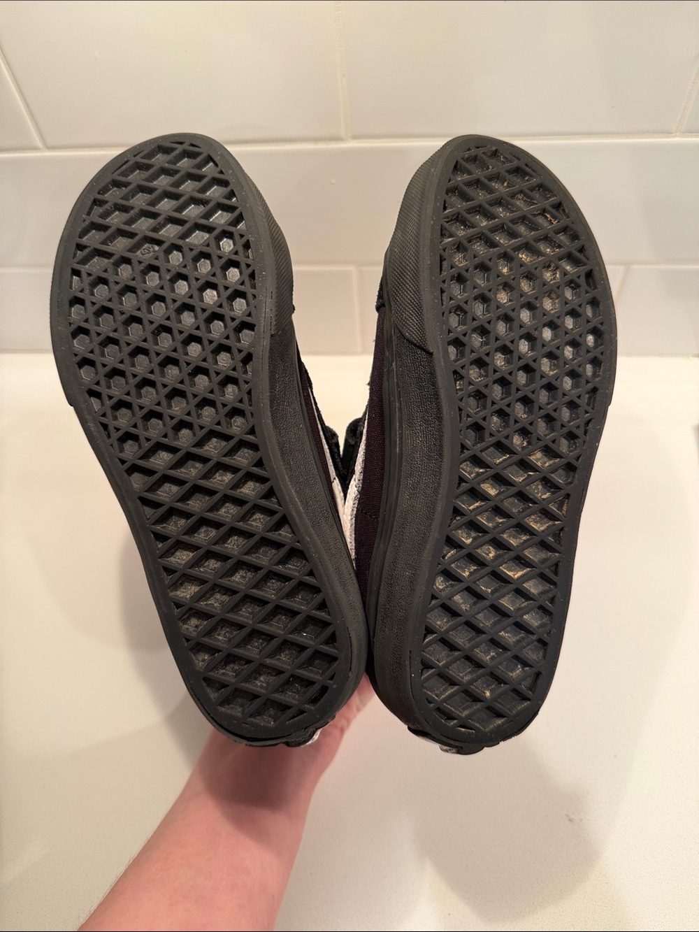 Vans Little Kids Sk8-Mid V Shoe Black and White Velcro Shoes! Size 1.5 - Picture 9 of 10